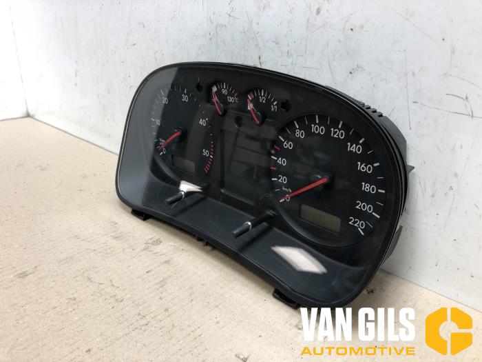 Cuentakilómetros de un Volkswagen Golf IV (1J1) 1.9 TDI 110 2000