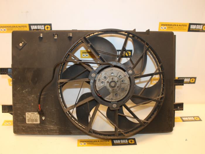 Cooling fans from a Mercedes-Benz Vaneo (W414) 1.9 2002