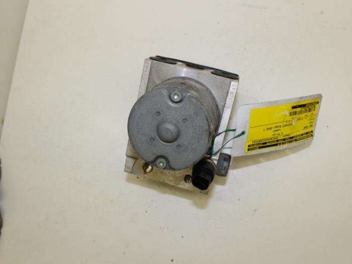 Begagnade ABS-pump Fiat Stilo (192A/B) 2.4 20V Abarth 3-Drs. Pris € 25,00 Marginaltabell erbjuds av Van Gils Automotive