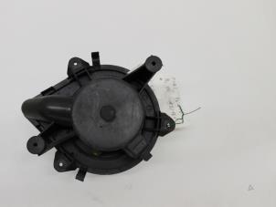 Gebrauchte Heizung Belüftungsmotor Fiat Punto II (188) 1.2 16V 5-Drs. Preis € 45,00 Margenregelung angeboten von Van Gils Automotive