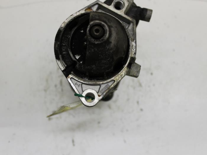 Anlasser van een Opel Astra G (F08/48) 2.0 Di 16V 1998