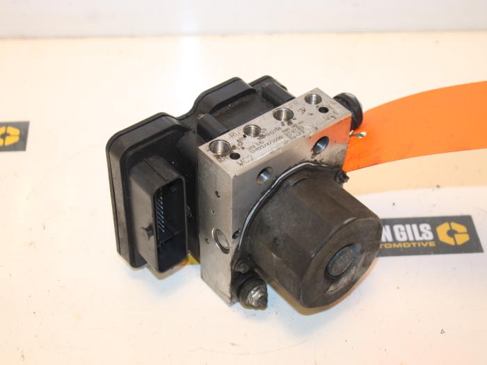 ABS pump from a Iveco New Daily V 35C15V, 40C15V 2014