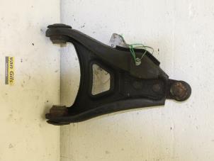 Used Front wishbone, left Renault Clio II (BB/CB) 1.6 Price € 40,00 Margin scheme offered by Van Gils Automotive