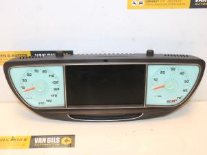 Used Navigation display Lancia Phedra 2.0 16V Price € 150,00 Margin scheme offered by Van Gils Automotive