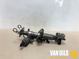 Used Ignition lock + key Toyota Avensis Wagon (T25/B1E) 2.2 D-4D 16V D-CAT Price € 60,00 Margin scheme offered by Van Gils Automotive