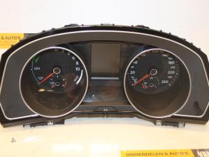 Usagé Compteur Volkswagen Passat (3G2) 1.4 TSI GTE 16V Prix € 302,50 Prix TTC proposé par Van Gils Automotive