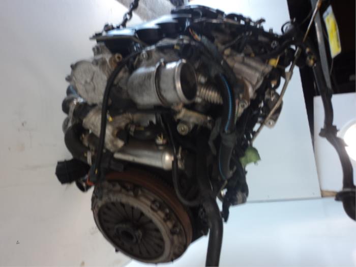 Engine from a Lancia Lybra SW 1.9 JTD 2003