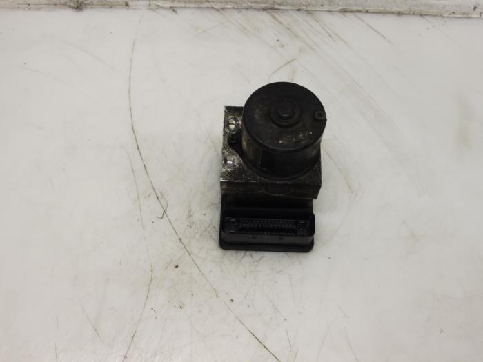 Gebrauchte ABS Pumpe Volkswagen Golf IV (1J1) 1.9 SDI Preis € 25,00 Margenregelung angeboten von Van Gils Automotive