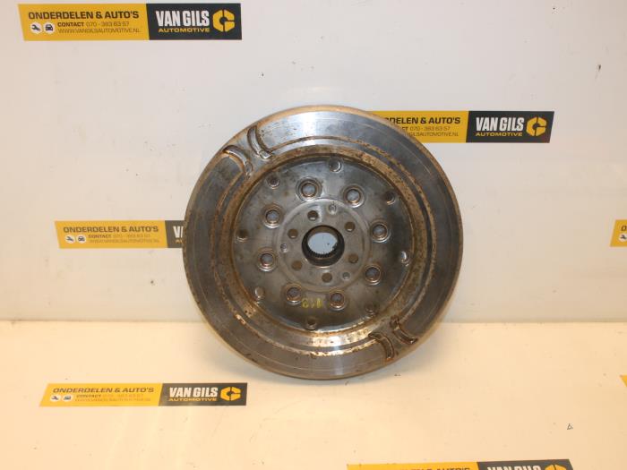 Used Flywheel Volkswagen Golf VII (AUA) 1.4 GTE 16V Price € 211,75 Inclusive VAT offered by Van Gils Automotive