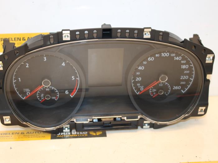 Odometer KM from a Volkswagen Golf VII (AUA) 2.0 TDI 16V 2015