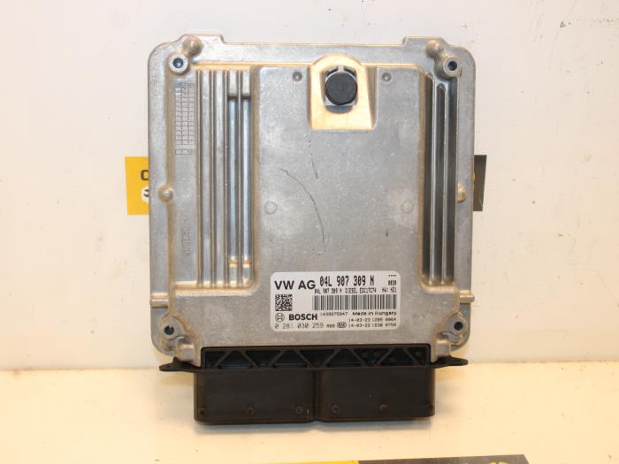 Used Engine management computer Volkswagen Golf VII (AUA) 2.0 TDI 16V Price € 242,00 Inclusive VAT offered by Van Gils Automotive