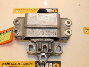 Used Gearbox mount Volkswagen Sharan (7N) 2.0 TDI 16V Price € 66,55 Inclusive VAT offered by Van Gils Automotive