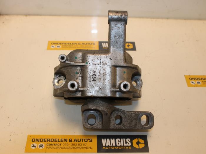Usagé Support moteur Volkswagen Sharan (7N) 2.0 TDI 16V Prix € 45,98 Prix TTC proposé par Van Gils Automotive