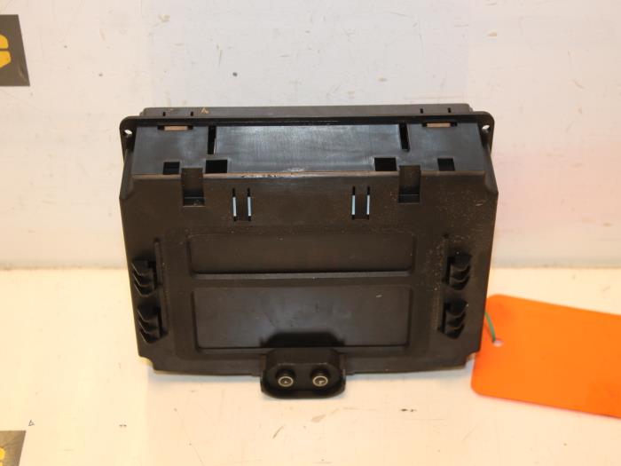 Begagnade Innerdisplay Opel Zafira (F75) 1.6 16V Pris € 35,00 Marginaltabell erbjuds av Van Gils Automotive