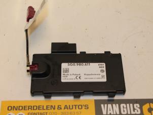 Usagé Module téléphone Volkswagen Golf VII (AUA) 2.0 GTI 16V Prix € 36,30 Prix TTC proposé par Van Gils Automotive