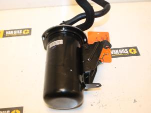 Used Fuel filter housing Volkswagen Touran (5T1) 2.0 TDI 190 Price € 65,34 Inclusive VAT offered by Van Gils Automotive