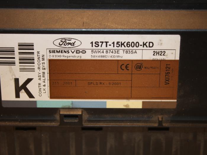 Módulo de confort de un Ford Mondeo III 2.0 TDCi 130 16V 2002