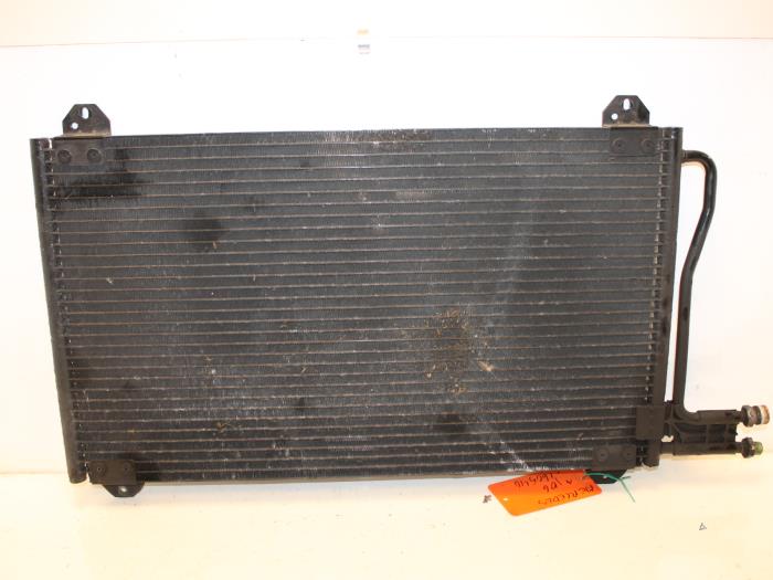 Air conditioning radiator from a Mercedes-Benz Sprinter 4/5t (904/905) 416 CDI 20V 2006