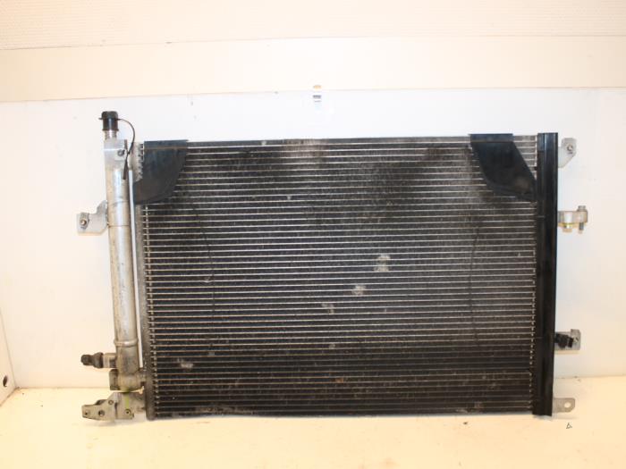 Usagé Radiateur clim Volvo S60 I (RS/HV) 2.4 20V 140 Prix € 80,00 Règlement à la marge proposé par Van Gils Automotive