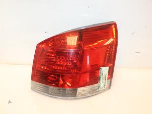 Used Taillight, right Opel Signum (F48) 3.0 CDTI V6 24V Price € 45,00 Margin scheme offered by Van Gils Automotive