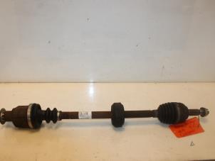 Used Front drive shaft, right Renault Twingo II (CN) 1.2 16V Price € 32,00 Margin scheme offered by Van Gils Automotive
