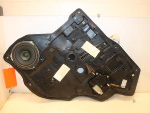 Usagé Mécanique vitre 4portes arrière droite Mazda 2 (NB/NC/ND/NE) 1.4 CiTD Prix € 50,00 Règlement à la marge proposé par Van Gils Automotive