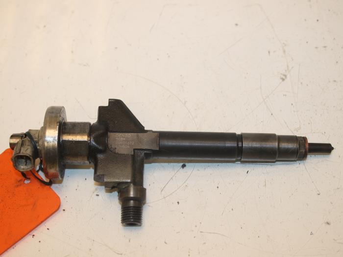 Usagé Injecteurs Mazda 6 Sportbreak (GY19/89) 2.0 CiDT 16V Prix € 65,00 Règlement à la marge proposé par Van Gils Automotive