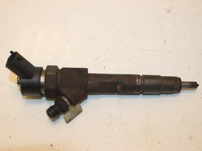 Usagé Injecteurs Renault Laguna II Grandtour (KG) 1.9 dCi 120 Prix € 65,00 Règlement à la marge proposé par Van Gils Automotive