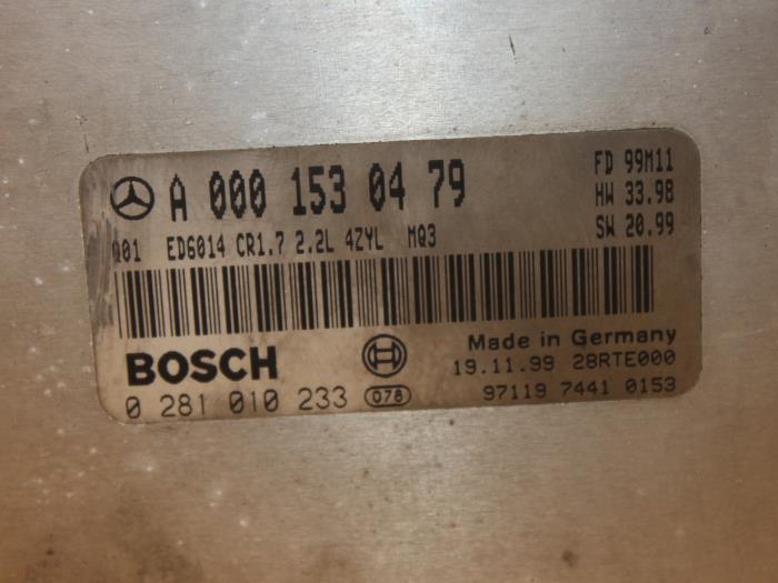 Steuergerät Motormanagement van een Mercedes-Benz Vito (638.0) 2.2 CDI 108 16V 2000