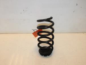 Used Rear coil spring Renault Clio IV Estate/Grandtour (7R) 0.9 Energy TCE 90 12V Price € 33,00 Margin scheme offered by Van Gils Automotive