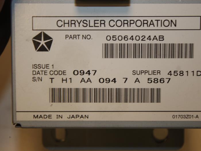 Radio module from a Chrysler 300 C 3.0 CRD V6 24V 2007