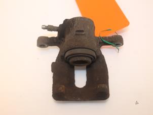Usados Pinzas de freno izquierda detrás Mercedes B (W245) 1.5 B-150 16V Precio € 65,00 Norma de margen ofrecido por Van Gils Automotive