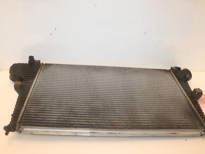 Usados Intercooler Saab 9-5 Estate (YS3E) 2.0t 16V Precio € 60,00 Norma de margen ofrecido por Van Gils Automotive