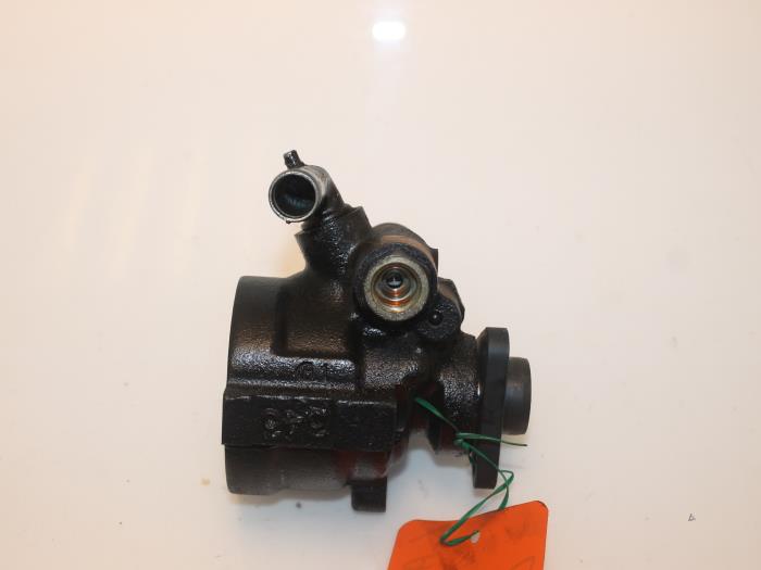 Usagé Pompe de direction Lancia Lybra 1.8 16V VVT Prix € 60,00 Règlement à la marge proposé par Van Gils Automotive