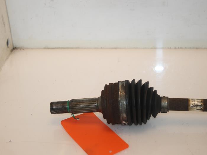 Front drive shaft, left from a Toyota Aygo 2012