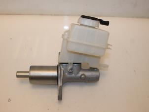 Used Master cylinder BMW X5 (F15) xDrive 40e PHEV 2.0 Price € 105,27 Inclusive VAT offered by Van Gils Automotive