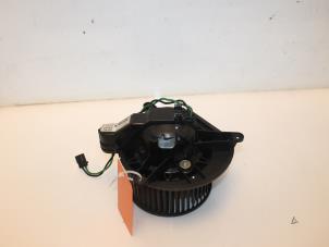 Used Heating and ventilation fan motor Jeep Grand Cherokee (WH/WK) 3.0 CRD V6 24V Price € 45,00 Margin scheme offered by Van Gils Automotive