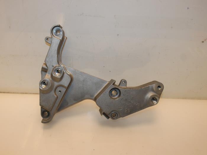 Used Engine mount Audi A3 Sportback (8VA/8VF) 1.4 TFSI 16V e-tron Price € 36,30 Inclusive VAT offered by Van Gils Automotive