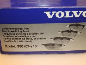 Usagé Plaquette de frein arrière Volvo S80 Prix € 33,00 Règlement à la marge proposé par Van Gils Automotive