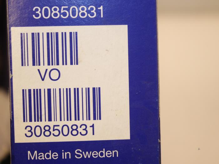 Begagnade Luftfilter Volvo V40 Pris € 30,00 Marginaltabell erbjuds av Van Gils Automotive