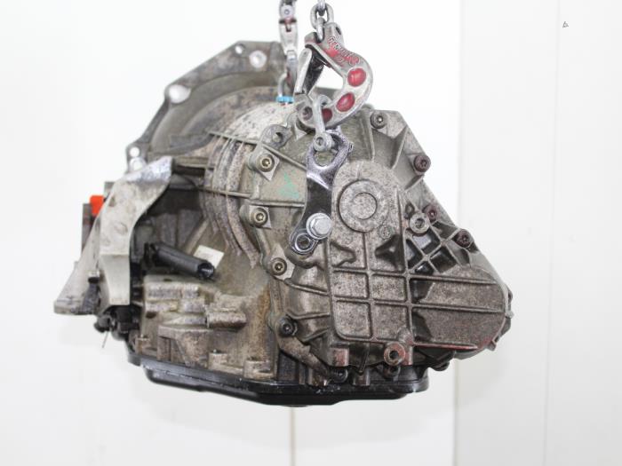 Getriebe van een Volkswagen Passat Variant (3B6) 1.8 Turbo 20V 2004