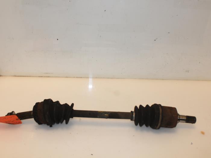 Usagé Cardan gauche (transmission) Hyundai Accent 1.3 12V Prix € 74,99 Règlement à la marge proposé par Van Gils Automotive