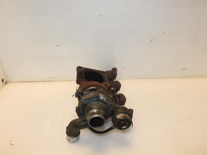 Turbo van een Ford Focus 1 1.8 TDdi 2000