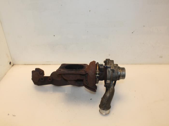 Turbo van een Ford Focus 1 1.8 TDdi 2000