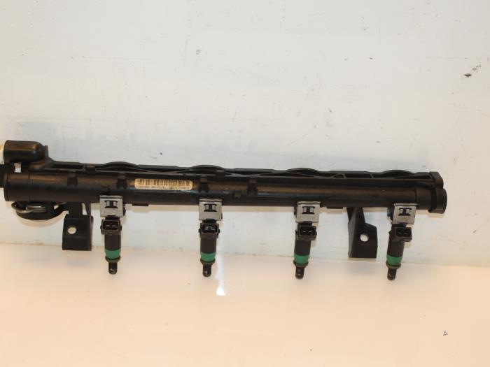 Usagé Système d'injection Ford Focus 2 1.6 Ti-VCT 16V Prix € 50,00 Règlement à la marge proposé par Van Gils Automotive