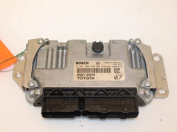 Ordenador de gestión de motor de un Toyota Aygo (B10) 1.0 12V VVT-i 2010