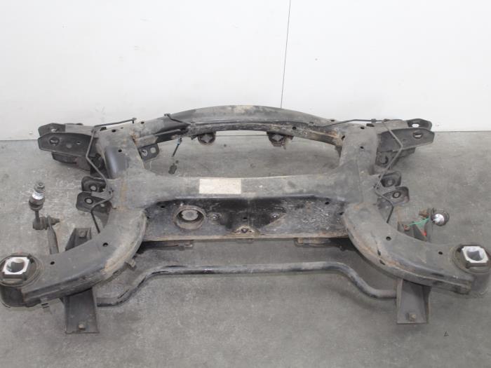 Subframe from a BMW X6 (E71/72) xDrive35d 3.0 24V 2009