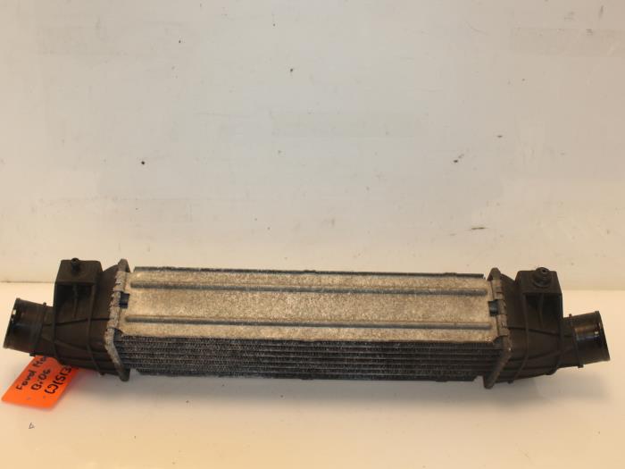 Usados Intercooler Ford Mondeo III Wagon 2.0 TDCi 115 16V Precio € 60,00 Norma de margen ofrecido por Van Gils Automotive
