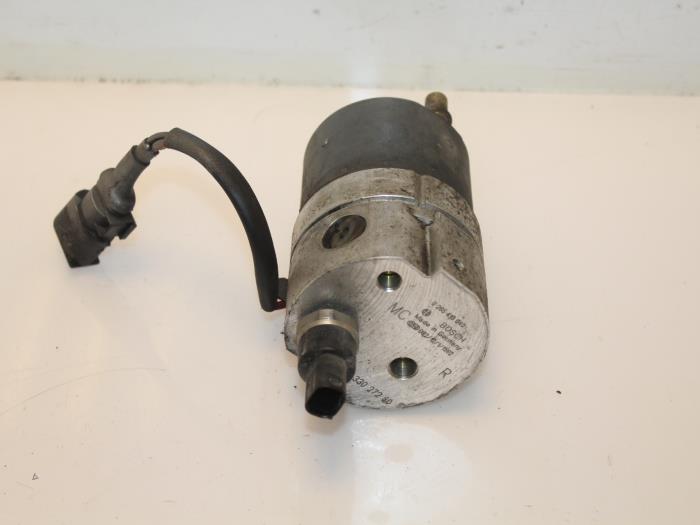 Używane Pompa ESP Peugeot 607 (9D/U) 2.9 V6 24V Cena € 44,00 Procedura marży oferowane przez Van Gils Automotive