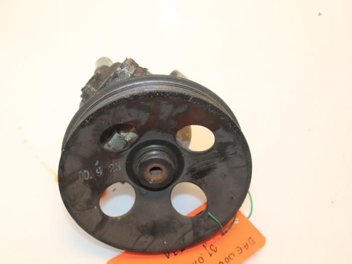 Usagé Pompe de direction Chevrolet Tacuma 2.0 16V Prix € 60,00 Règlement à la marge proposé par Van Gils Automotive